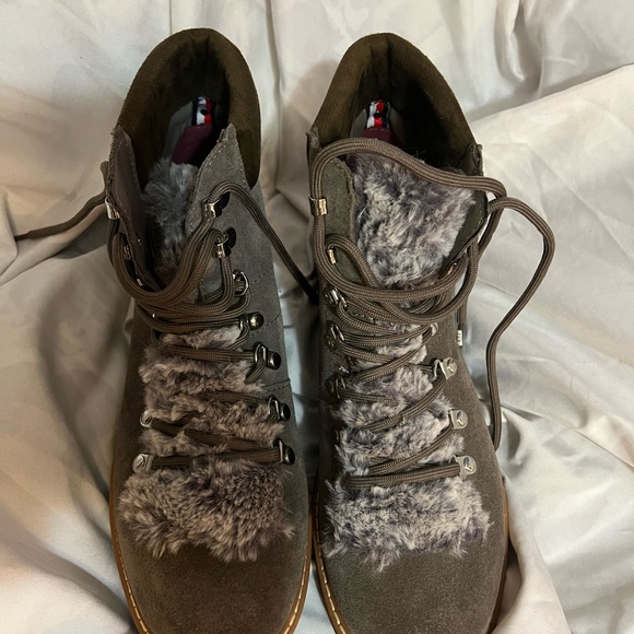 Tommy Hilfiger Suede/Faux Fur Ankle Boots - Picture 3 of 3